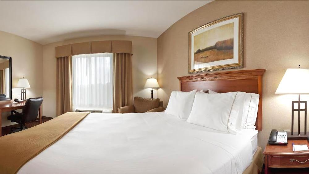 Holiday Inn Express Hotel & Suites Sheldon By Ihg Exterior foto