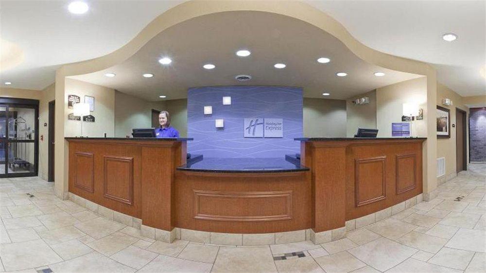 Holiday Inn Express Hotel & Suites Sheldon By Ihg Exterior foto