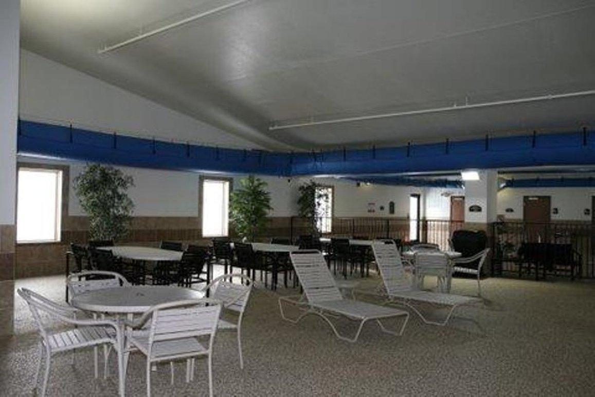 Holiday Inn Express Hotel & Suites Sheldon By Ihg Exterior foto